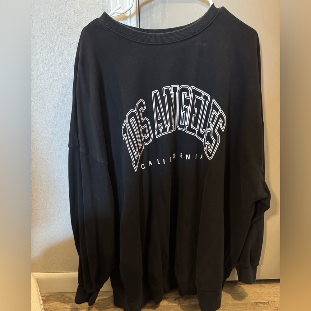 Los Angeles Black Sweater